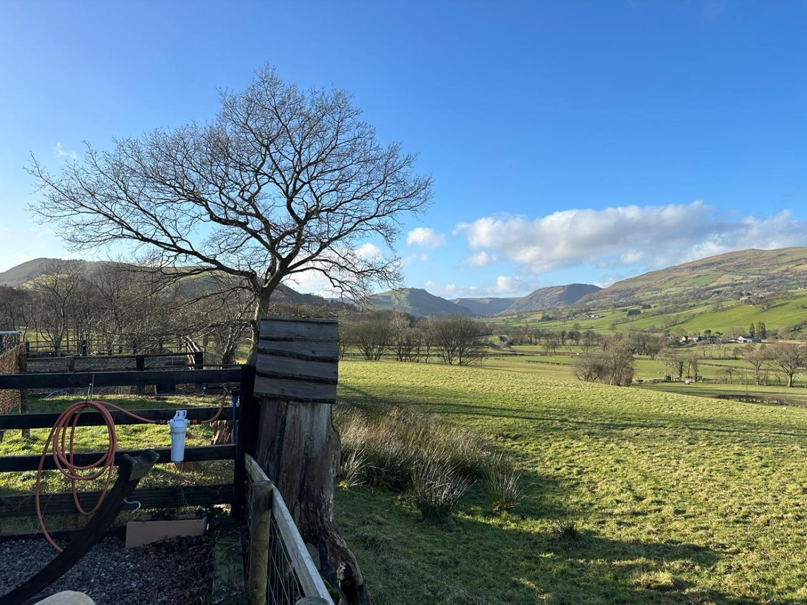 Llanrhaeadr-ym-MochnantThe Retreat别墅 外观 照片
